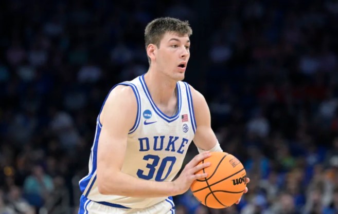 Duke center Kyle Filipowski (30). (AP Photo/Phelan M. Ebenhack, File)