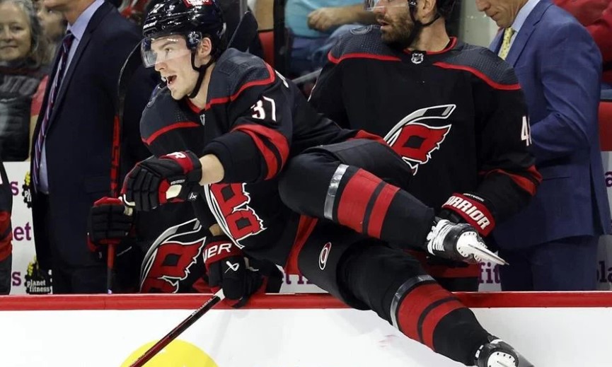 Teravainen scores 3 times as Hurricanes beat winless Sharks 3-0 Carolina Hurricanes' Andrei Svechnikov (37) takes his first shift on the ice during the first period of an NHL hockey game against the San Jose Sharks in Raleigh, N.C., Friday, Oct. 27, 2023. (AP Photo/Karl B DeBlaker)
