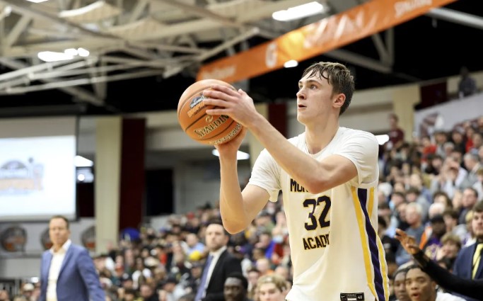 Cooper Flagg a perfect fit for Duke? Montverde's Cooper Flagg plays against La Lumiere during a high school basketball game at the Hoophall Classic, Saturday, Jan. 14, 2023, in Springfield, Mass. Flagg verbally committed to attend Duke University on Monday. Experts say it is a great fit for Flagg and Duke. (AP Photo/Gregory Payan, File)