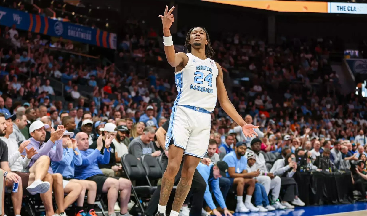 Locked-in Withers, Tar Heels rout Irish