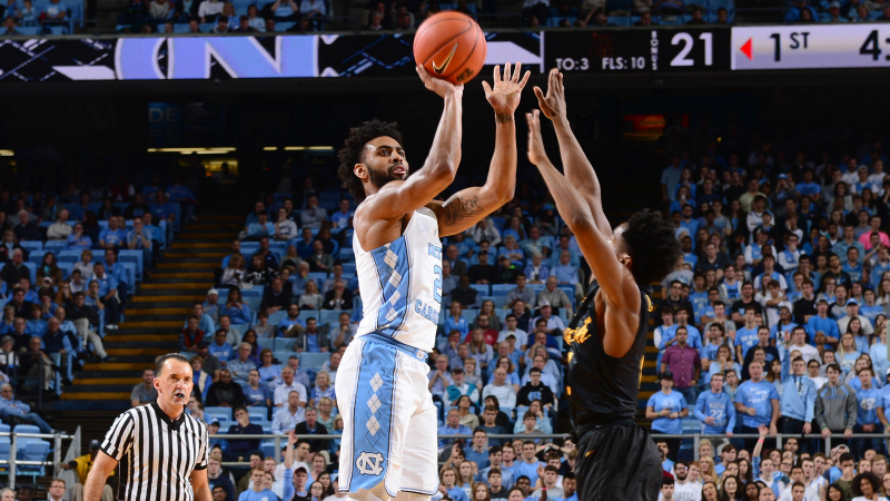 Heels start fast to easily subdue Long Beach