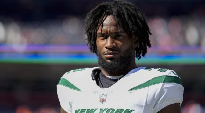 Jets cut former UNC back Michael Carter; players clear air in meeting