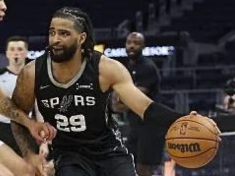 Trimble pours in 24 points; RJ Davis produces double-double with 12 rebounds