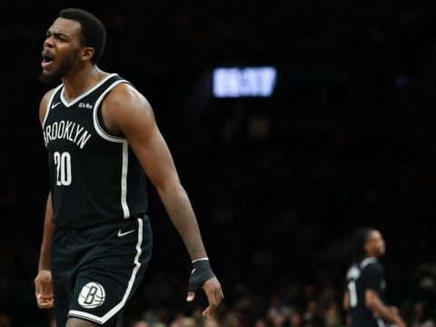 Day’Ron Sharpe re-signs with Brooklyn Nets