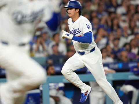 Dodgers rest Shohei Ohtani amid lingering left knee soreness Dodgers rest Shohei Ohtani amid lingering left knee soreness
