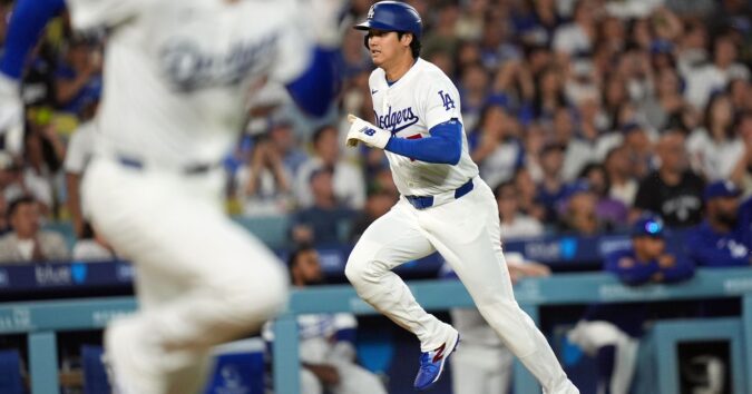 Dodgers rest Shohei Ohtani amid lingering left knee soreness