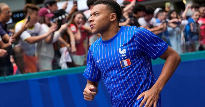 Saka’s hat trick lifts England past Mbappé and France 6-4 in wild World Cup third-place game Saka’s hat trick lifts England past Mbappé and France 6-4 in wild World Cup third-place game