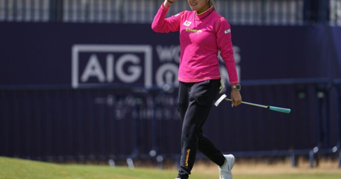 Shiho Kuwaki holds 1-shot clubhouse lead in second round of British Women’s Open