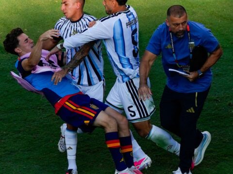 Spain’s on-field World Cup celebrations marred by scuffles with Argentina players Spain’s on-field World Cup celebrations marred by scuffles with Argentina players