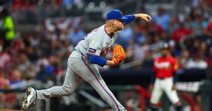 Twins acquire veteran reliever A.J. Minter from the last-place Mets for a pair of infield prospects