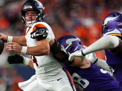 An 88-yard strike and 3 TDs: Sam Ehlinger’s big night for the Broncos in 34-6 rout of Vikings