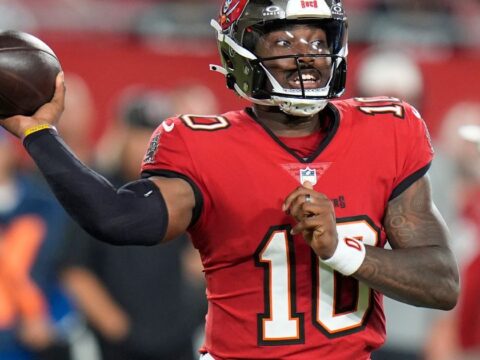 Chiefs’ Butker kicks 69-yard field goal, but has late misses as Daniels rallies Bucs to 16-15 win Chiefs' Butker kicks 69-yard field goal, but has late misses as Daniels rallies Bucs to 16-15 win