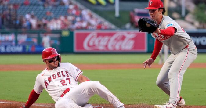 Edmundo Sosa's pinch-hit grand slam in 9th propels Phillies to a wild 5-3 win over Angels