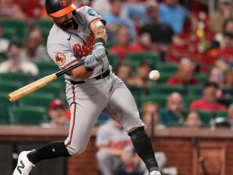 Encarnacion-Strand hits tiebreaking RBI double in the 9th as Orioles outlast Cardinals 8-7