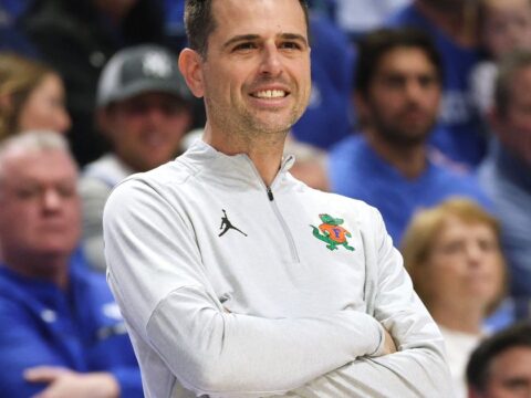 Florida basketball coach Todd Golden gets another contract extension and a $1.5M raise