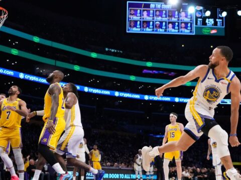 Golden State general manager Mike Dunleavy optimistic Stephen Curry will finish career with Warriors