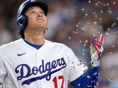 Homers from Ohtani and Betts power Dodgers to a 4-2 victory and a sweep of the Royals