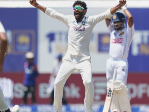 India edges closer to win in 1st cricket test against Sri Lanka despite Sonal Dinusha’s 65