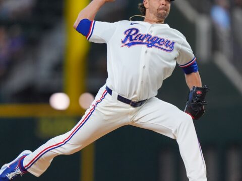 Jacob deGrom strikes out 9 and Rangers beat Orioles for 4th win in a row