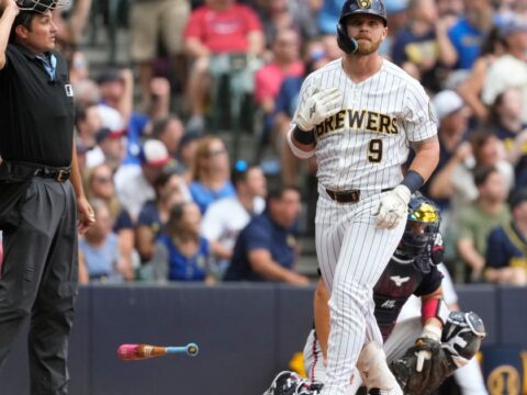 Jake Bauers homers and Logan Henderson delivers in Brewers’ 4-1 victory over Braves Jake Bauers homers and Logan Henderson delivers in Brewers' 4-1 victory over Braves
