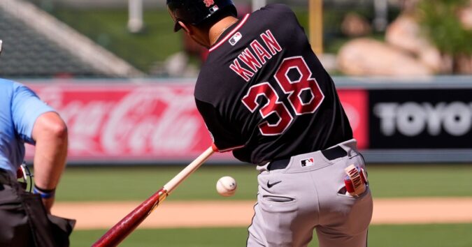 Kwan and Bazzana lift streaking Guardians to 4-3 comeback win over Angels