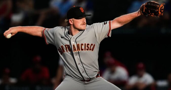 Lee homers twice, Webb tosses 6 shutout innings as Giants deal Rangers 6th straight loss