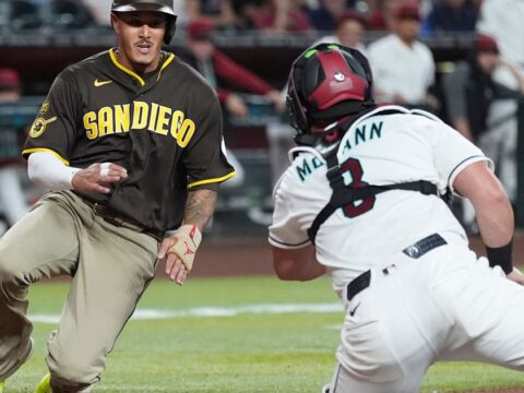 Manny Machado has four RBIs, Padres beat D-backs 9-4 to gain ground in NL wild card race