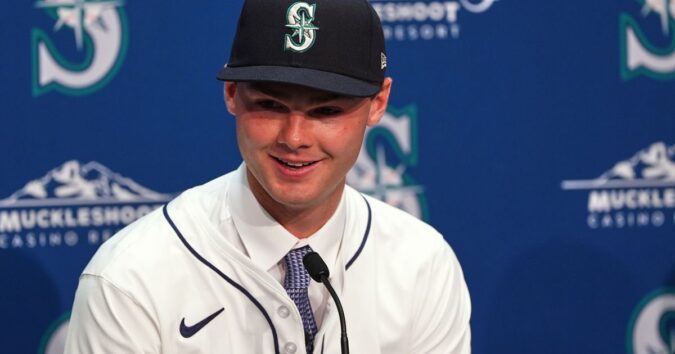Mariners prized left-hander Kade Anderson to make major league debut Saturday against Cubs