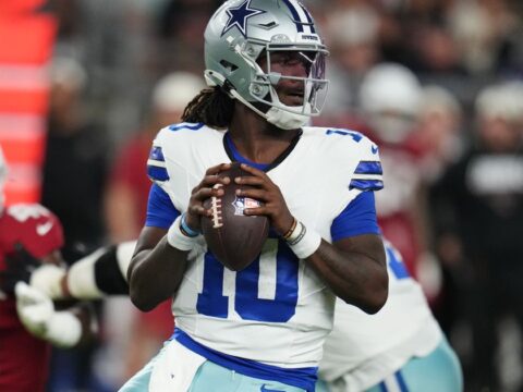 Milton throws 2 TDs in 1st half, makes case for Cowboys' backup job in 34-13 win over Cardinals
