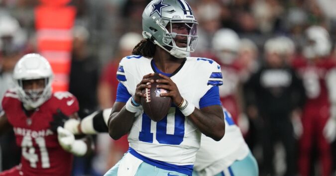 Milton throws 2 TDs in 1st half, makes case for Cowboys' backup job in 34-13 win over Cardinals
