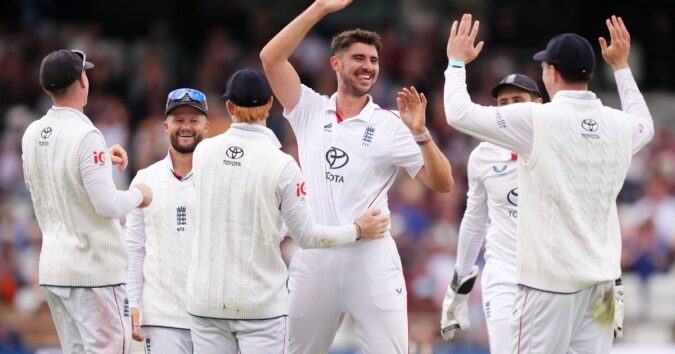 Morning rain delays England's reply to Pakistan's 171 all out on Day 2 of first test