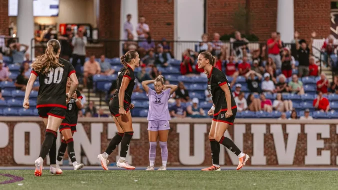 Pack Shuts Out High Point to Become 5-0 for First Time Since 2008