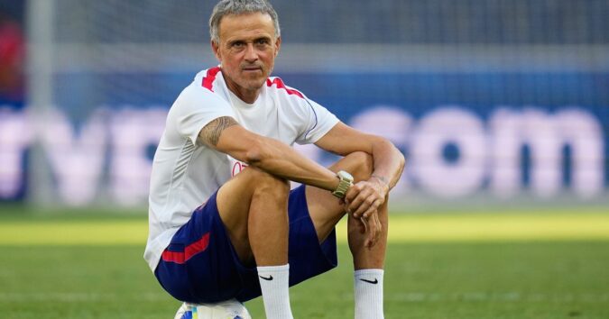 PSG looks for Super Cup success over Villa for first of six possible trophies this season