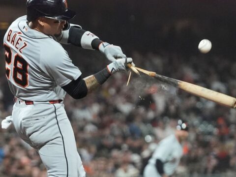 Rafael Devers, Willy Adames hit home runs, Jung Hoo Lee adds 2-run single as Giants beat Tigers 5-2