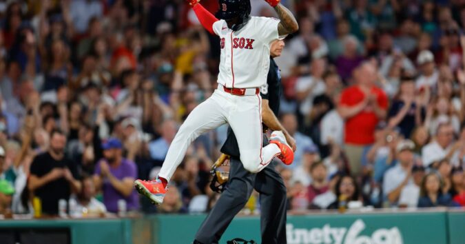 Red Sox overwhelm Diamondbacks 11-1 as all 9 starters drive in a run