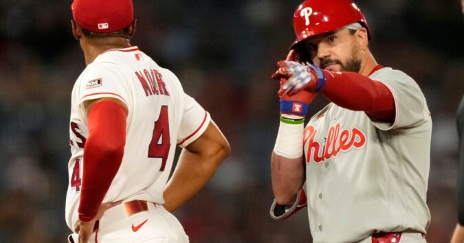 Sanchez sharp, Schwarber, Turner have 10th-inning hits in Phillies' 4-2 win over Angels