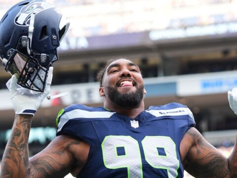 Seahawks give 3-time Pro Bowl DT Leonard Williams a $90 million, 3-year extension, AP source says