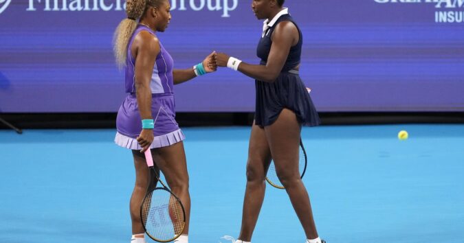 Serena and Venus Williams return to doubles and lose close match in Cincinnati