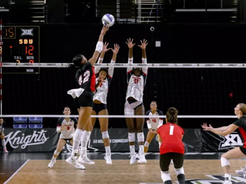 Silver Shines in Wolfpack Debut; Sweeps Stony Brook in Straight Sets Silver Shines in Wolfpack Debut; Sweeps Stony Brook in Straight Sets