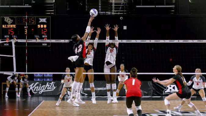 Silver Shines in Wolfpack Debut; Sweeps Stony Brook in Straight Sets