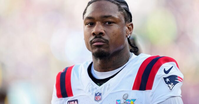 Stefon Diggs gives the Commanders a proven receiver behind Terry McLaurin