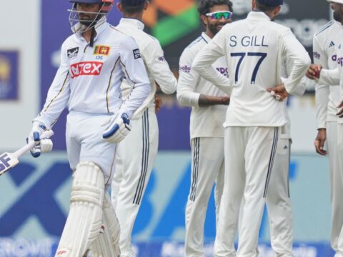 Suthar takes 2-17 as Sri Lanka slumps to 99-5 at lunch on Day 3 of 1st cricket test against India Suthar takes 2-17 as Sri Lanka slumps to 99-5 at lunch on Day 3 of 1st cricket test against India