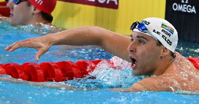 Swimmer le Clos says his home was destroyed in a fire while he was at the Commonwealth Games