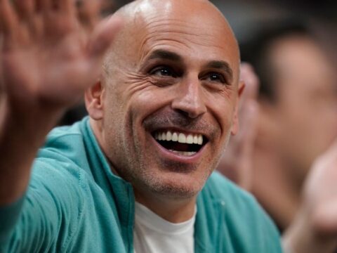 T-wolves, Lynx co-owner Lore agrees to sell his controlling stake at a $4.5B value, AP source says