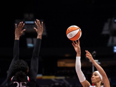 Tempo snap 12-game skid with an 82-79 win over the Fire at Rogers Arena in Vancouver Tempo snap 12-game skid with an 82-79 win over the Fire at Rogers Arena in Vancouver