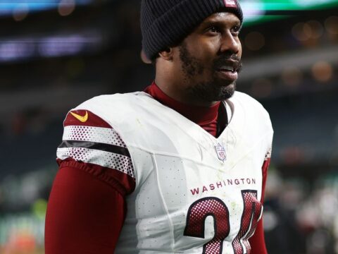 Von Miller is set to join his hometown Dallas Cowboys after agreeing to 1-year deal Von Miller is set to join his hometown Dallas Cowboys after agreeing to 1-year deal