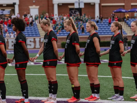Wolfpack Hosts Davidson Sunday Evening