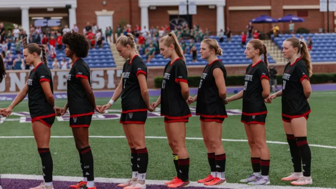 Wolfpack Hosts Davidson Sunday Evening