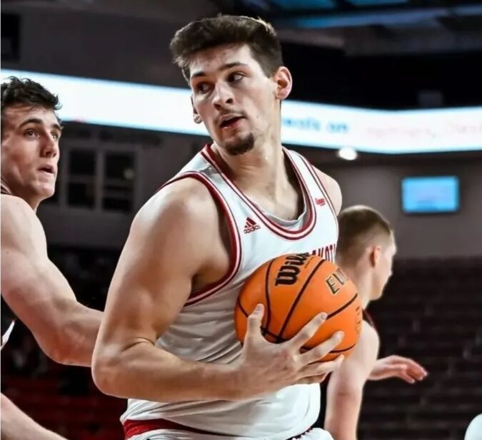 Malone deals with eligibility limbo of Fens, who can still practice with team Malone deals with eligibility limbo of Fens, who can still practice with team