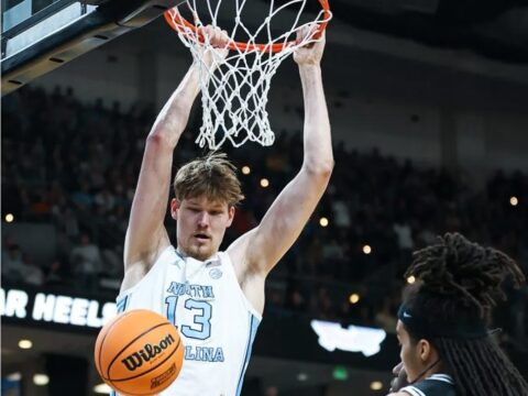 Veesaar tears right ACL, expected to miss entire season Veesaar tears right ACL, expected to miss entire season